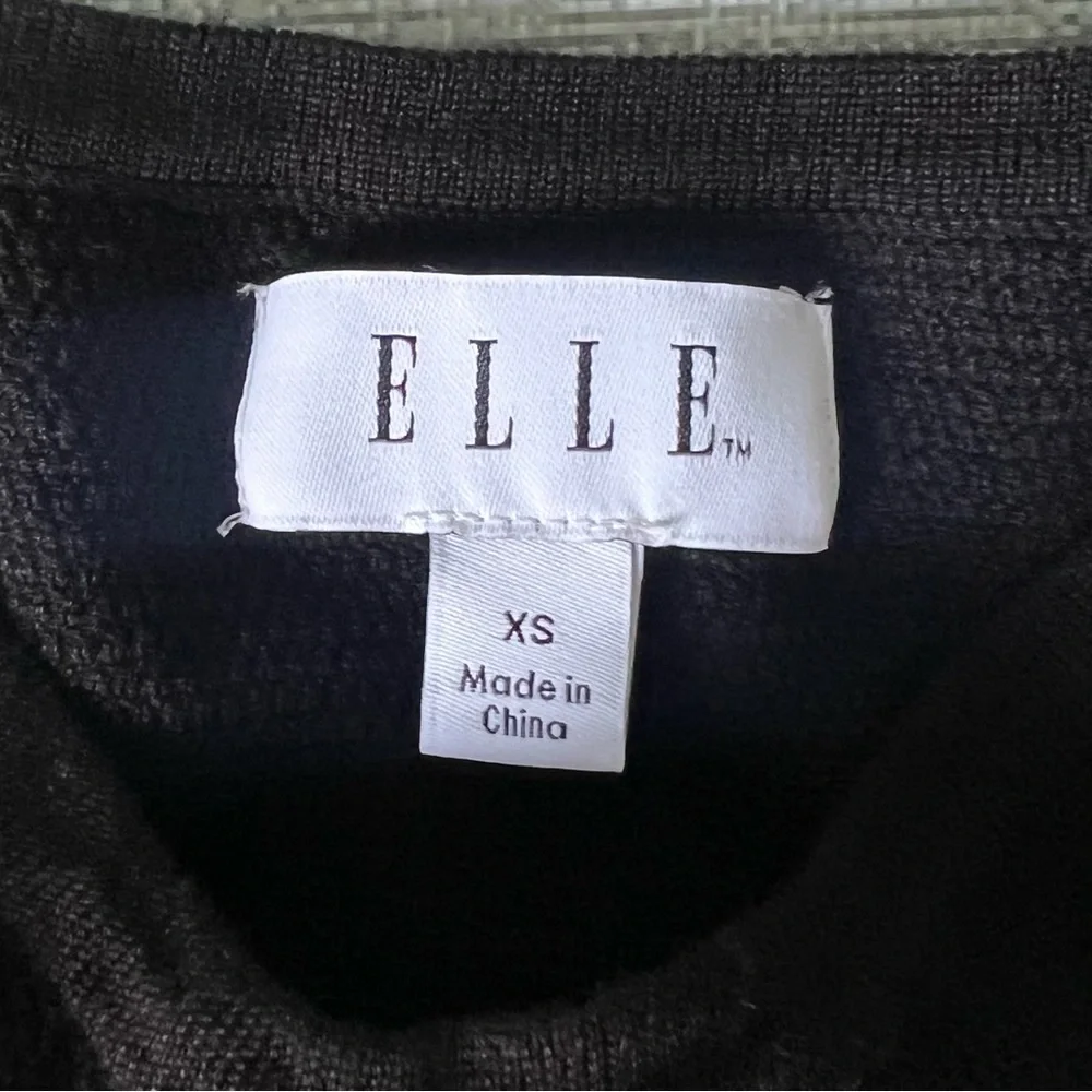 Women’s knit sweater, size XS - Picture 3 of 3